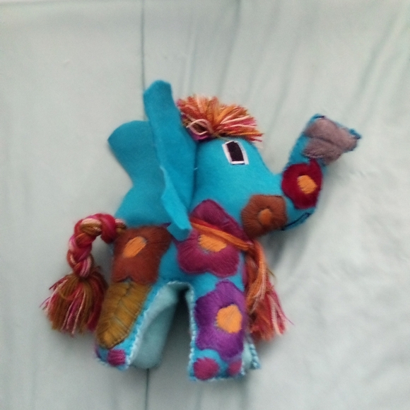 Stuff embroidery handmade elephant ( Box JK ) - Picture 3 of 5